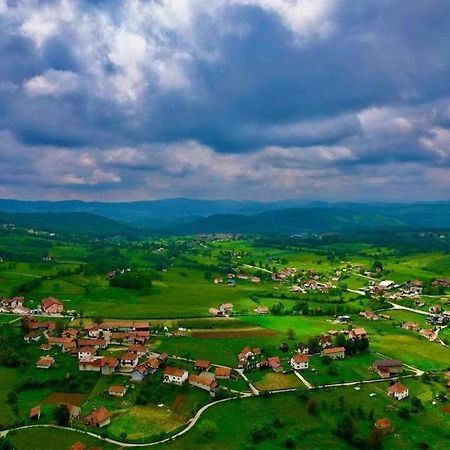 Kuca Maric Mackat Bed & Breakfast Bagian luar foto