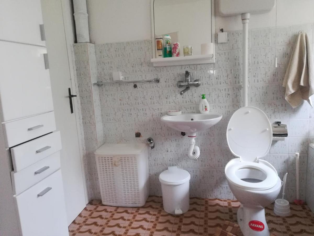 Kuca Maric Mackat Bed & Breakfast Bagian luar foto