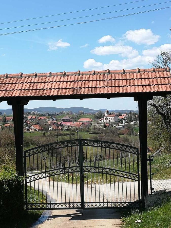 Kuca Maric Mackat Bed & Breakfast Bagian luar foto